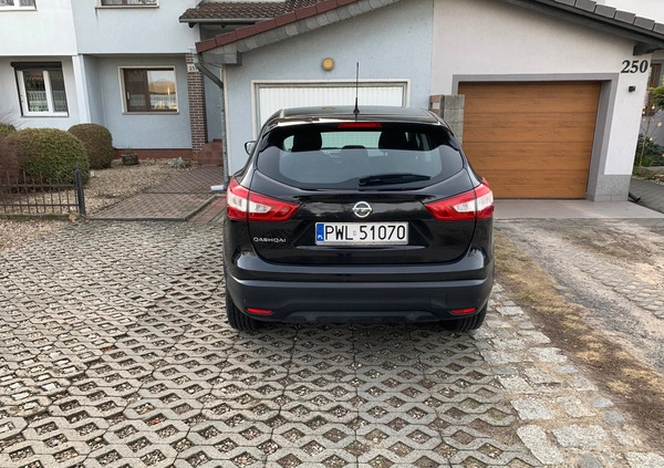 Nissan Qashqai cena 61700 przebieg: 77340, rok produkcji 2016 z Wolsztyn małe 56